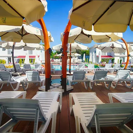 Vela Garden 酒店 Çeşme